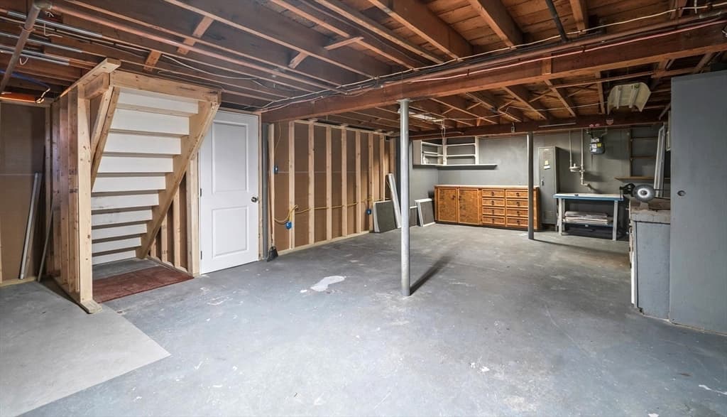 67 Montgomery Rd, Swansea MA 02777 photo 29