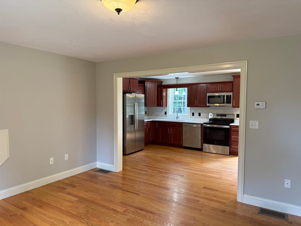 293 Miller Street, Middleboro MA 02346 photo 6