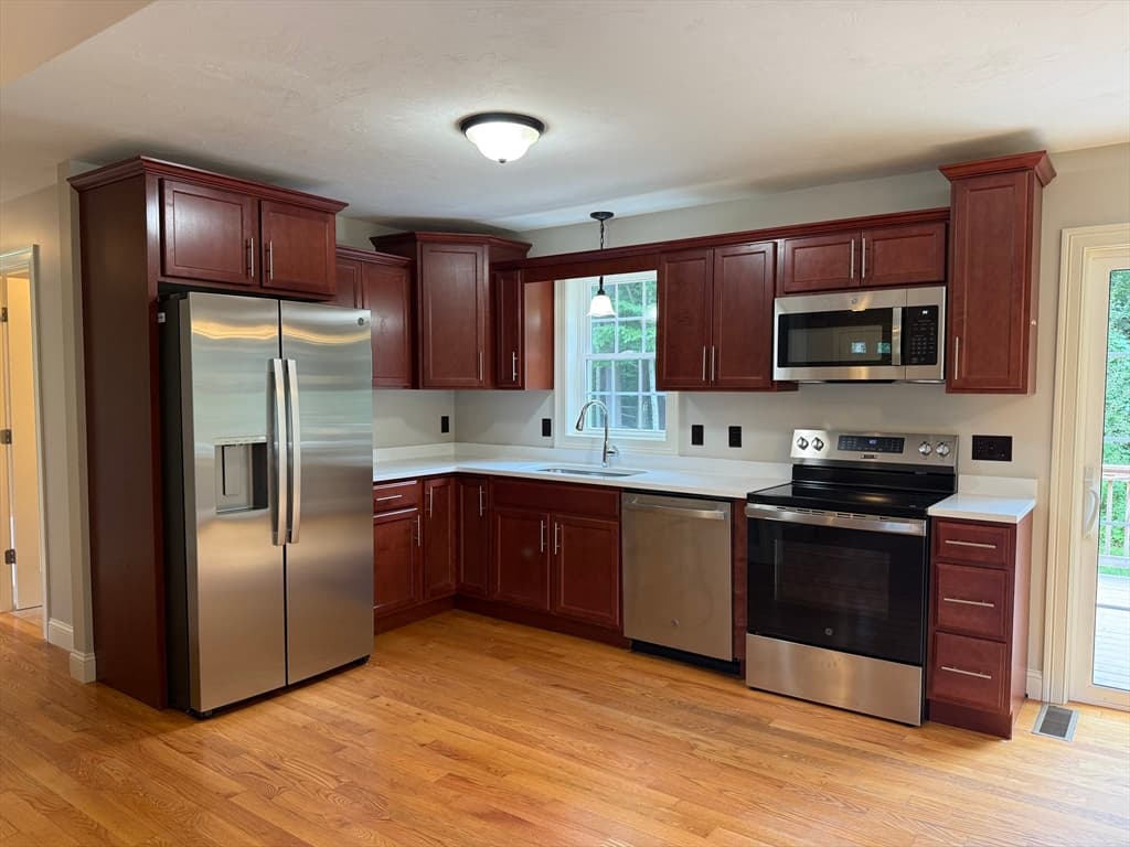 293 Miller Street, Middleboro MA 02346 photo 7