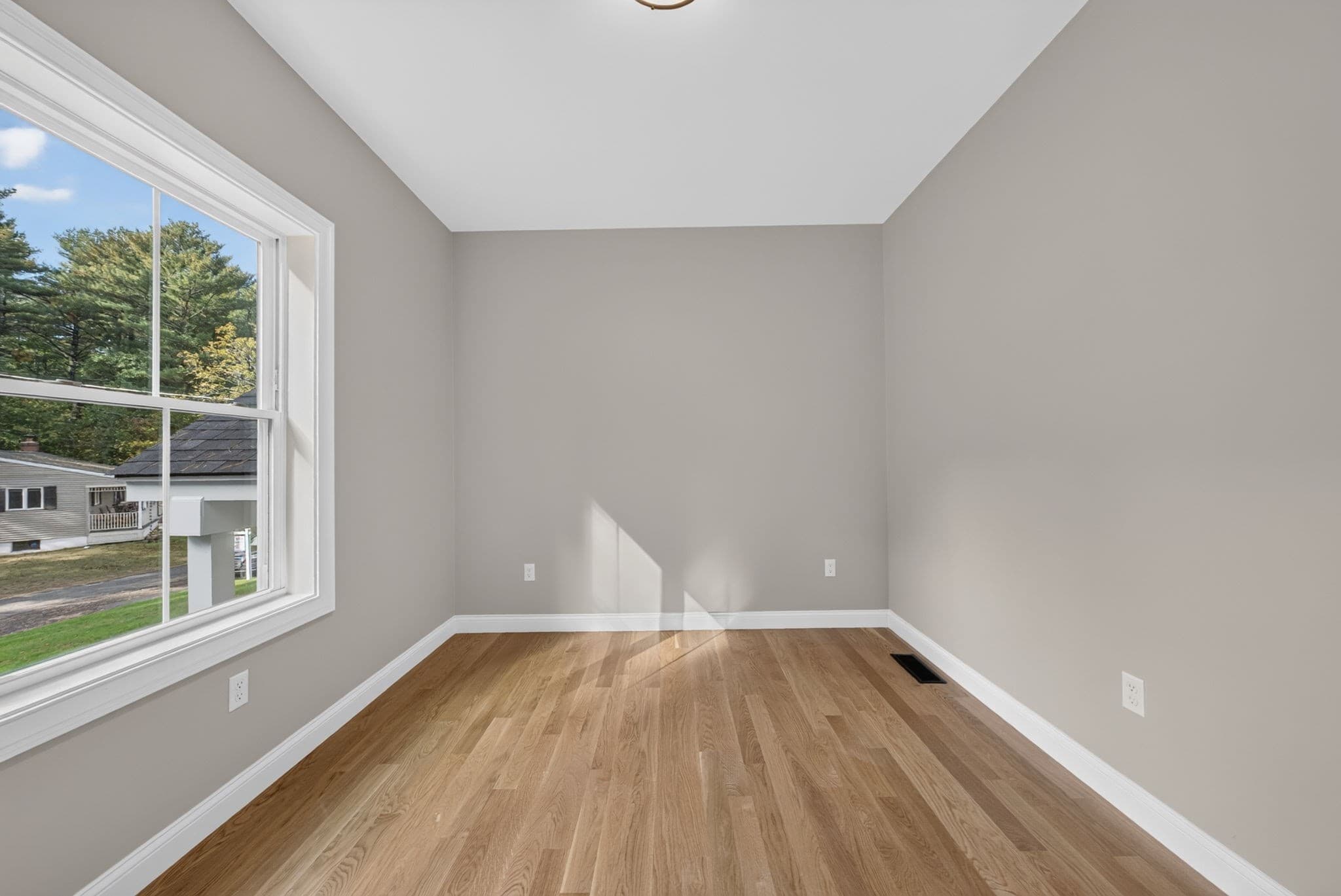 Single Family Residence at 24 Edith Dr, Tewksbury MA 01876, photo 22 of 41