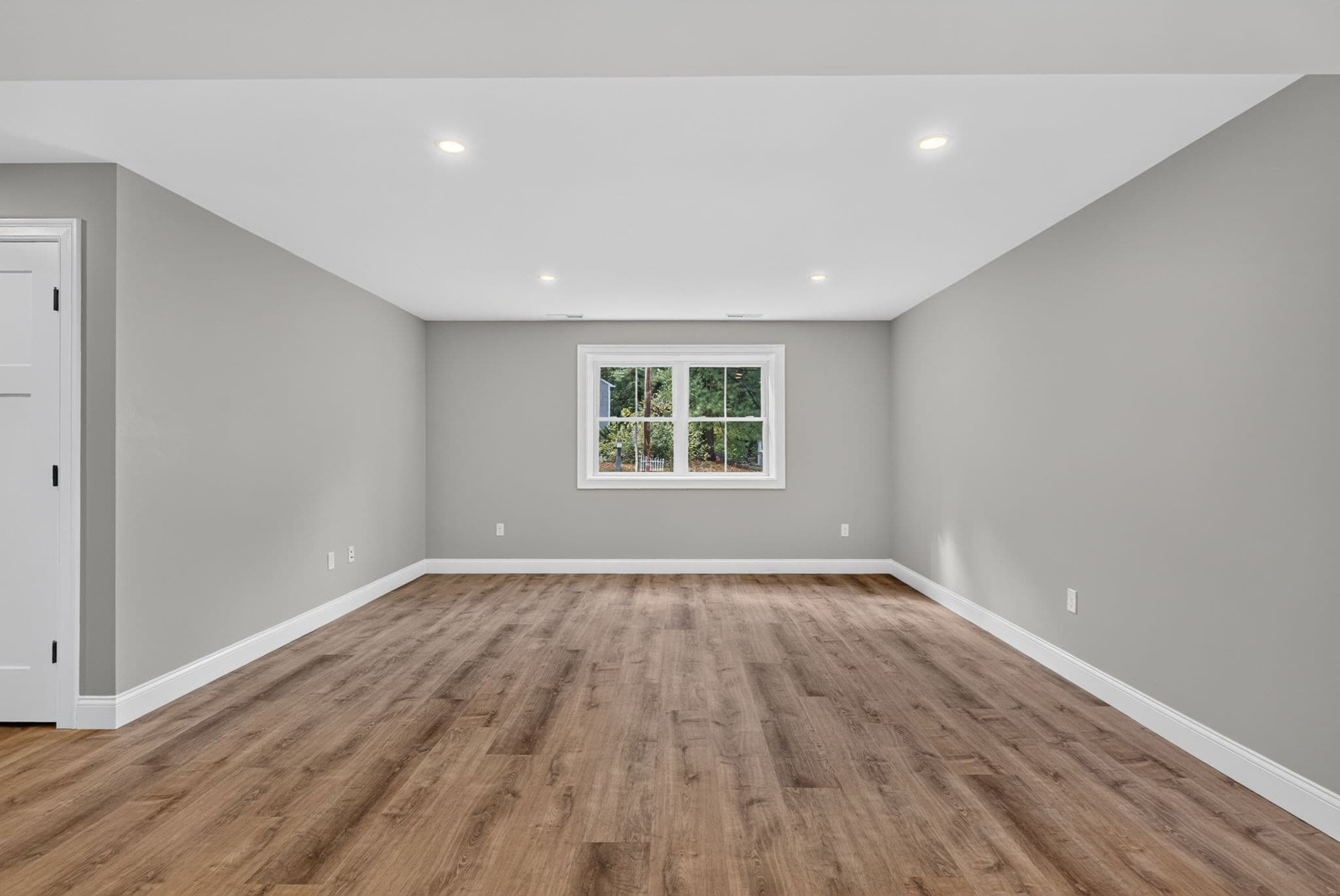 Single Family Residence at 24 Edith Dr, Tewksbury MA 01876, photo 32 of 41
