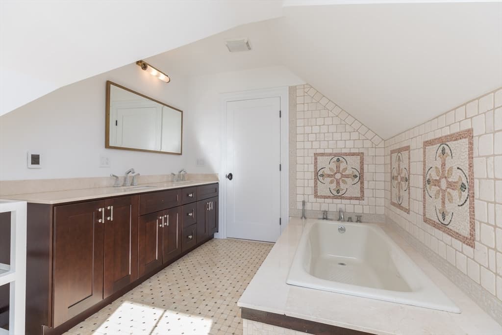 27 Howland St # 2, Boston MA 02121 photo 13