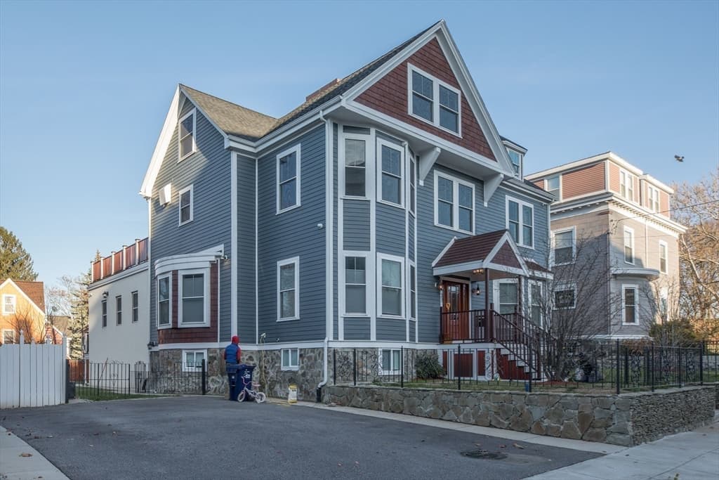 27 Howland St # 2, Boston MA 02121 photo 16