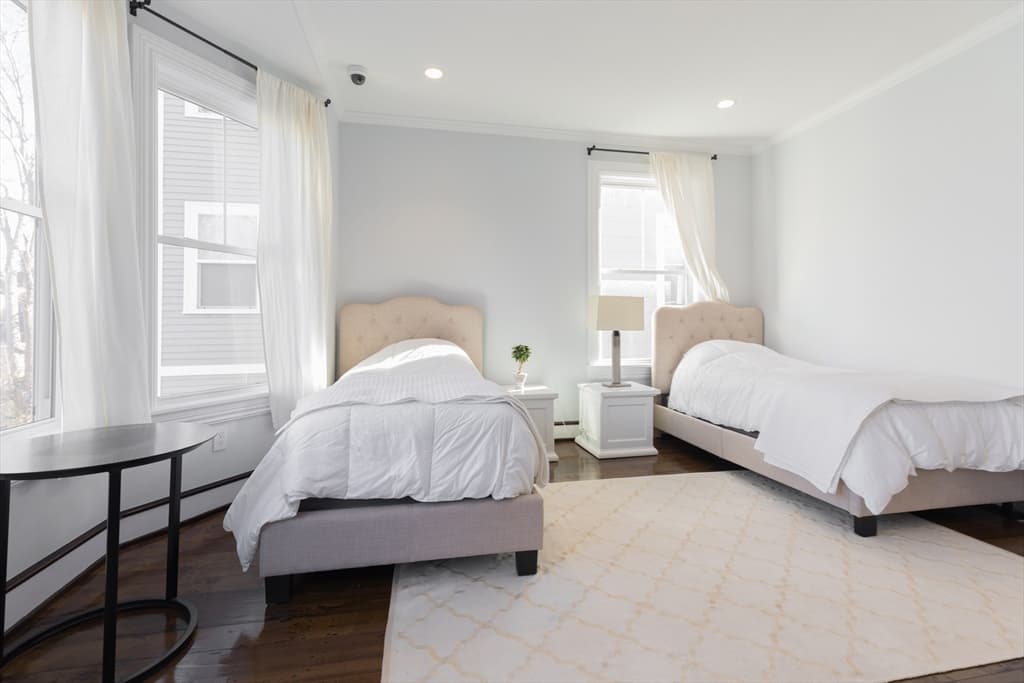 27 Howland St # 2, Boston MA 02121 photo 12