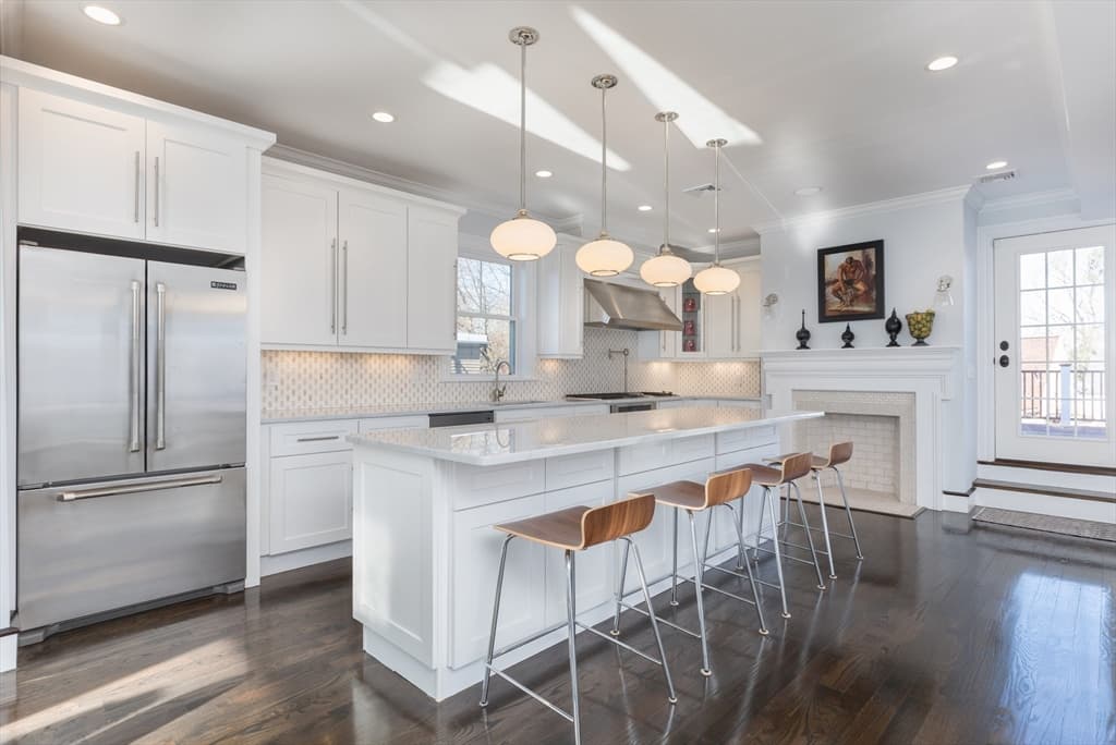 27 Howland St # 2, Boston MA 02121