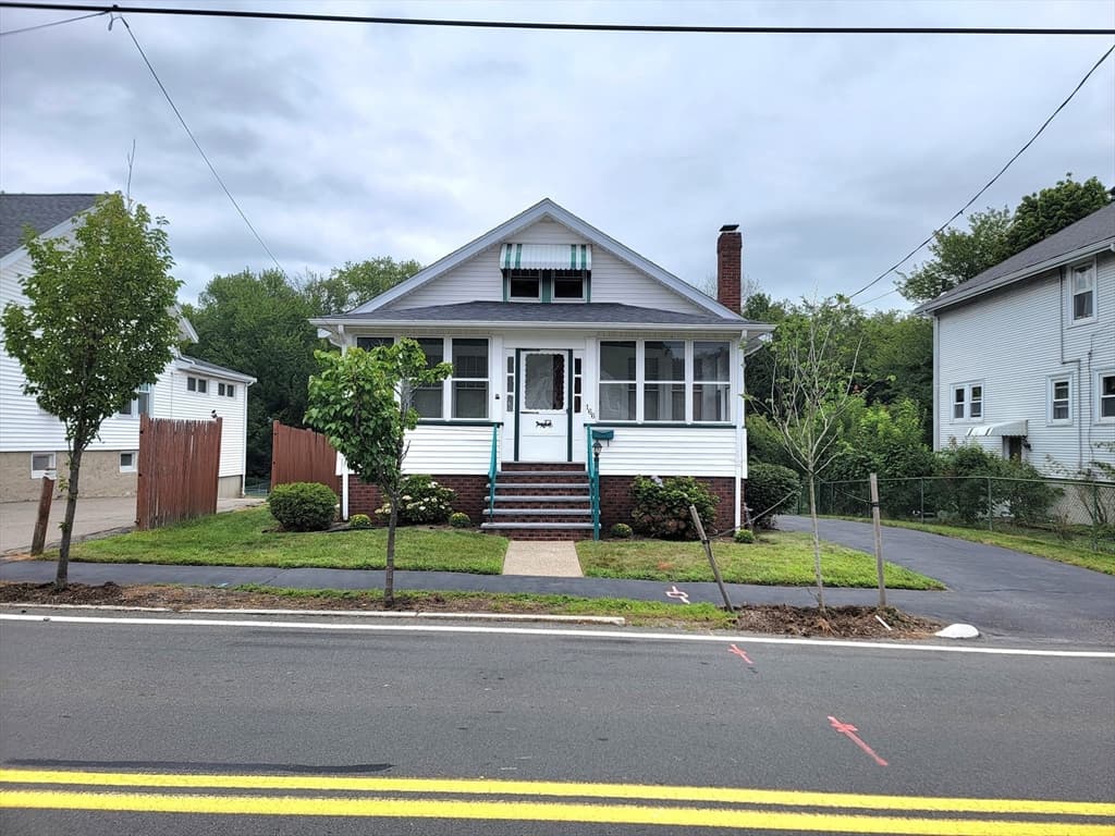166 Harvard St, Quincy MA 02170