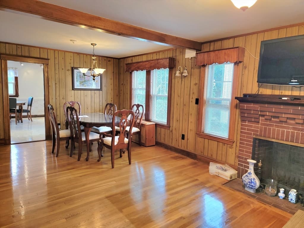 166 Harvard St, Quincy MA 02170 photo 4