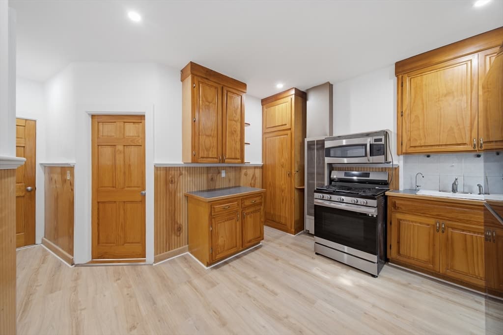103 London St, Boston MA 02128 photo 12