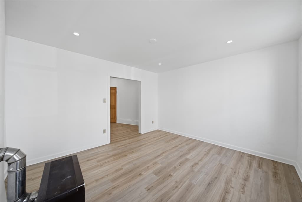 103 London St, Boston MA 02128 photo 22