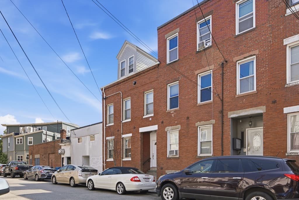103 London St, Boston MA 02128 photo 9