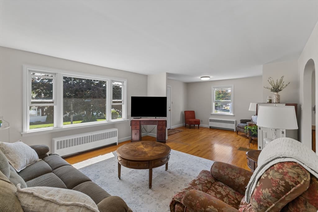 Single Family Residence at 7 Simond St., Auburn MA 01501, Auburn, photo 6 of 25