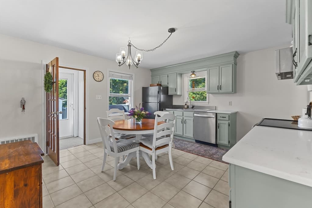 Single Family Residence at 7 Simond St., Auburn MA 01501, Auburn, photo 7 of 25