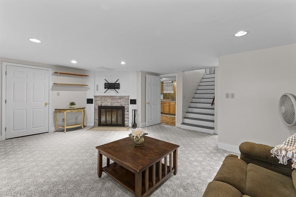 Single Family Residence at 7 Simond St., Auburn MA 01501, Auburn, photo 14 of 25