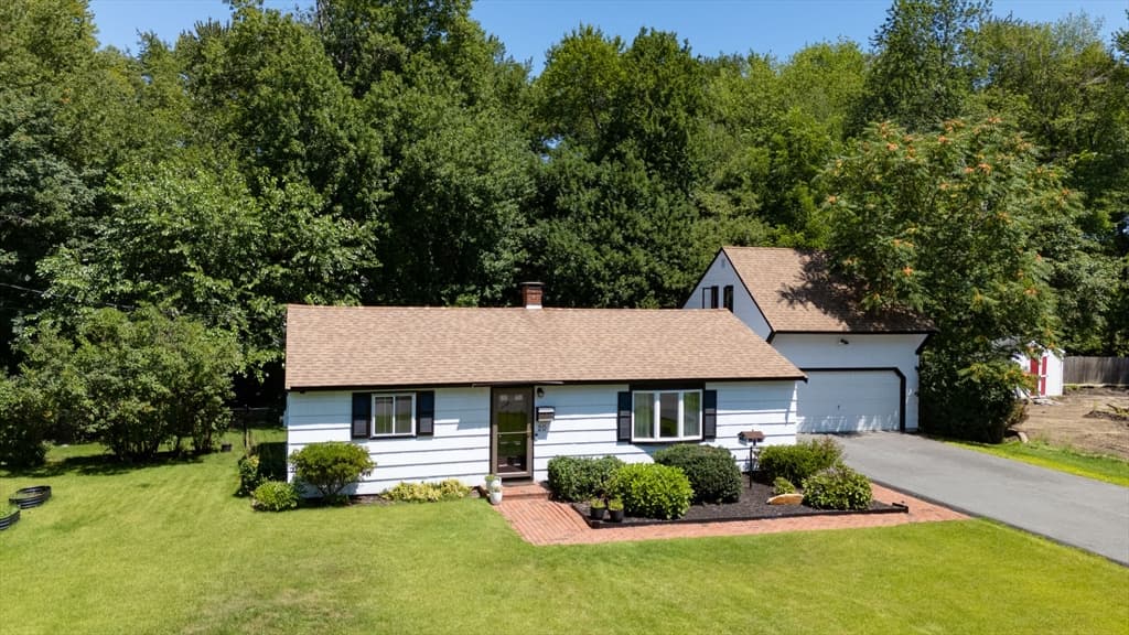 20 Ledgewood Dr, Burlington MA 01803 photo 2
