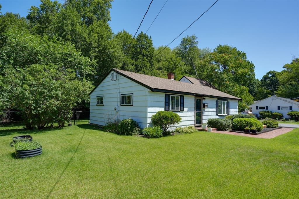 20 Ledgewood Dr, Burlington MA 01803 photo 30