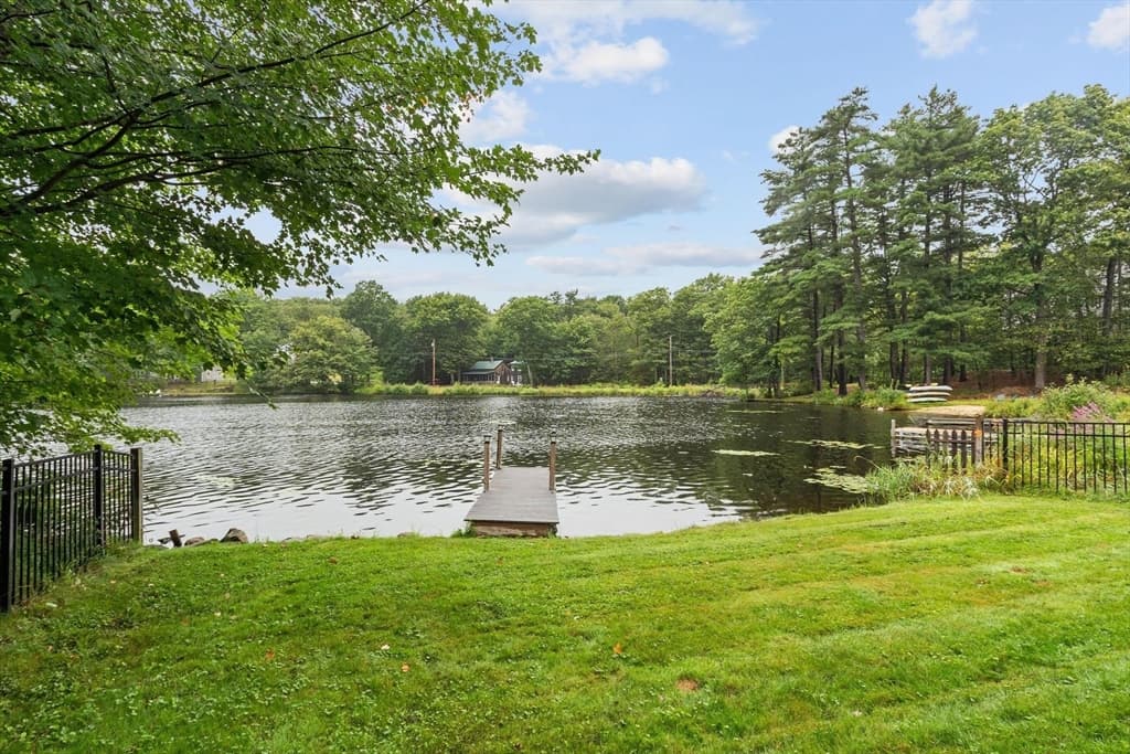 9 Lake Dr E, Westminster MA 01473 photo 3