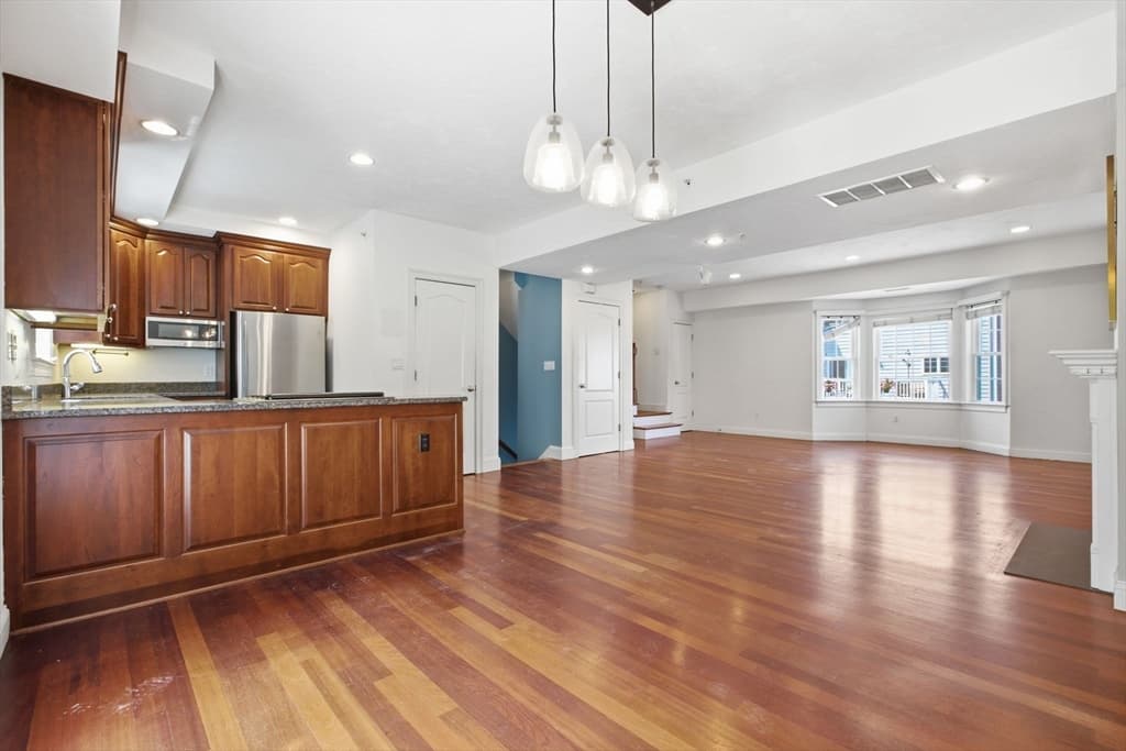 218 South # 9, Waltham MA 02453 photo 5