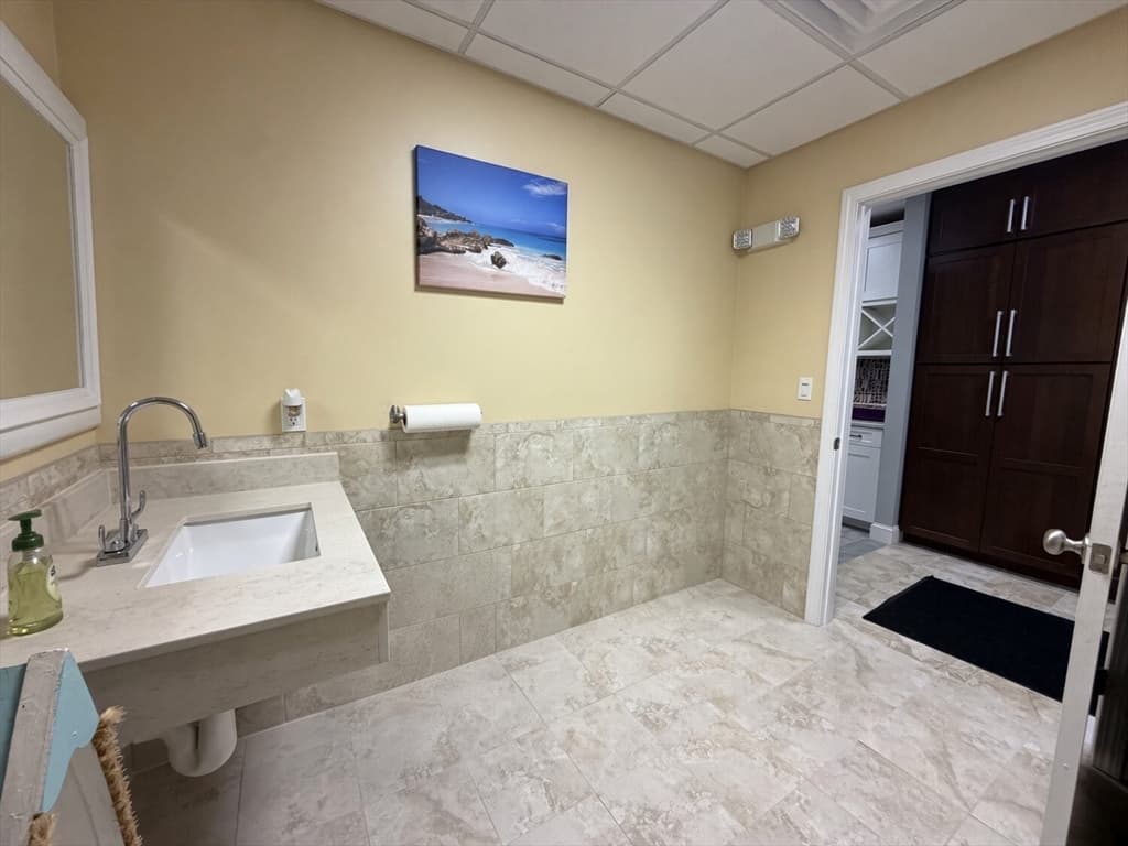 2307 Acushnet Avenue, New Bedford MA 02745 photo 7