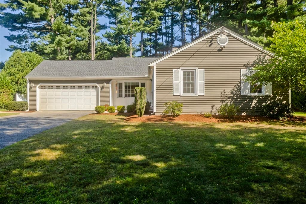6 Joan St, Wilbraham MA 01095