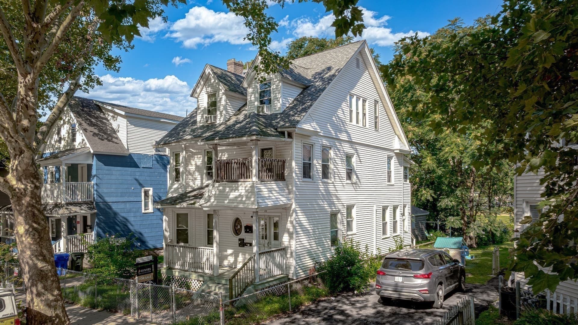76 Acushnet Ave, Springfield MA 01105
