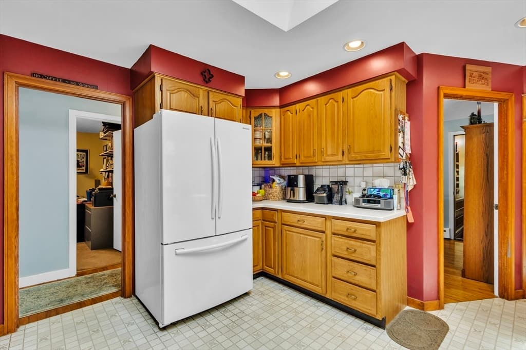 72 Powers Rd, Holden MA 01520 photo 12