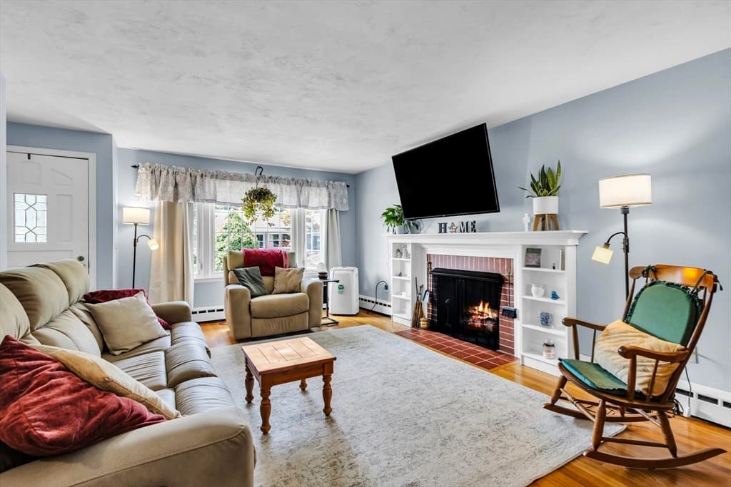 72 Powers Rd, Holden MA 01520 photo 5