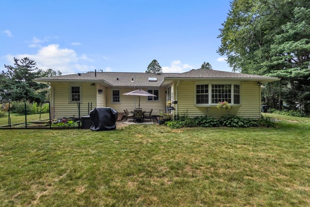 72 Powers Rd, Holden MA 01520 photo 24