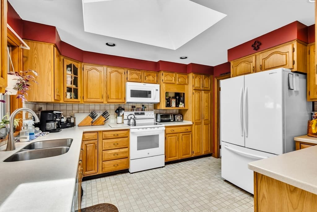 72 Powers Rd, Holden MA 01520 photo 10