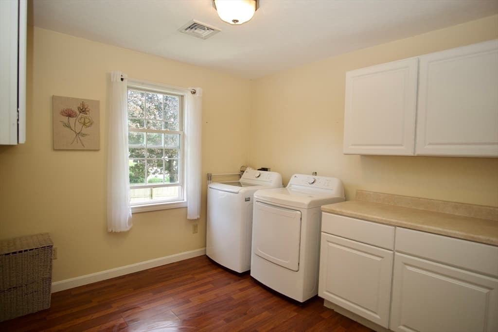 Single Family Residence at 4 Williams Rd, Sturbridge MA 01566, Sturbridge, photo 20 of 22