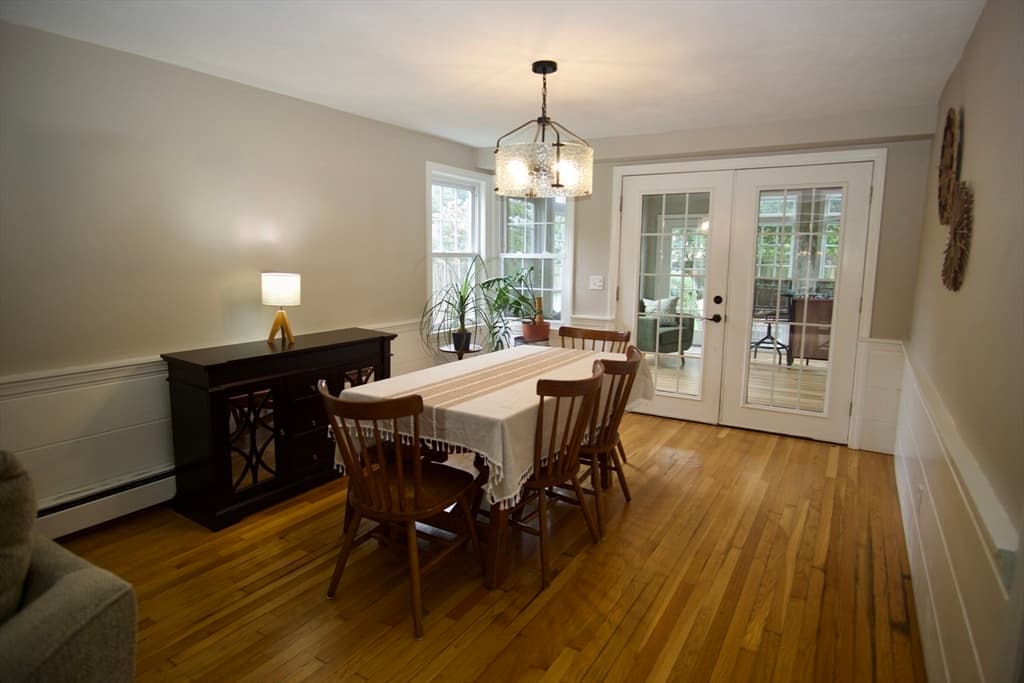 Single Family Residence at 4 Williams Rd, Sturbridge MA 01566, Sturbridge, photo 8 of 22