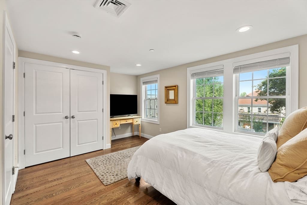 34 Beckford St # D, Beverly MA 01915 photo 23