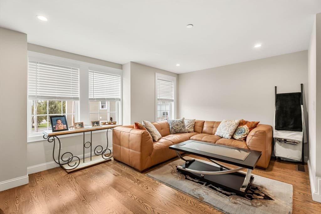 34 Beckford St # D, Beverly MA 01915 photo 13