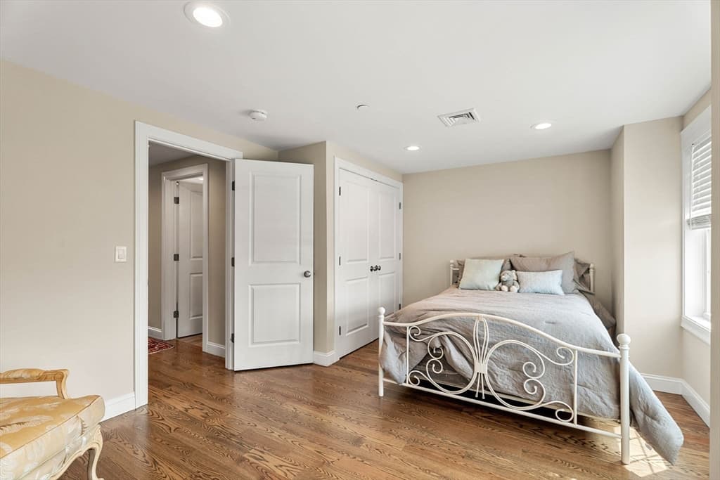 34 Beckford St # D, Beverly MA 01915 photo 18