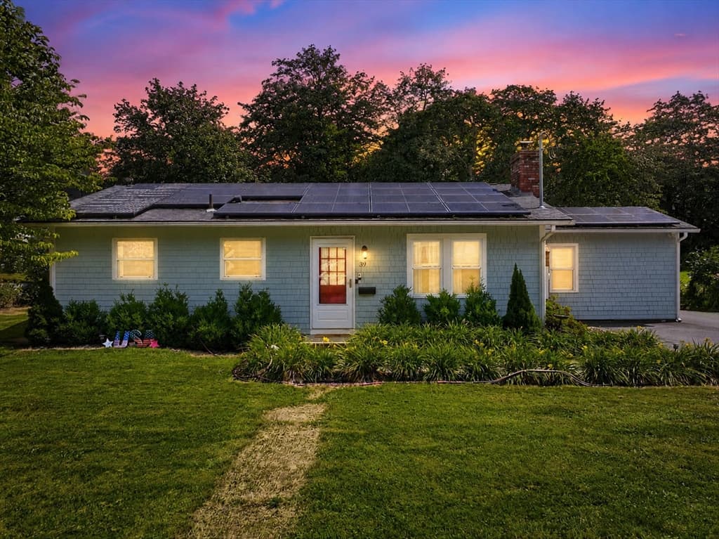 39 Riley Rd, Northborough MA 01532 photo 2