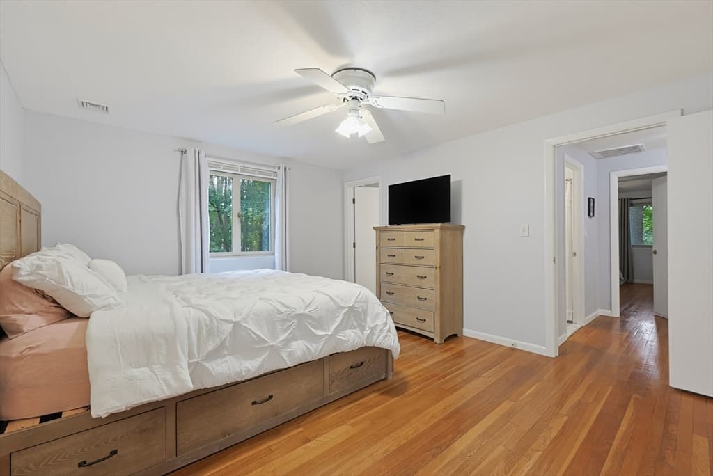 62 Miller St, Franklin MA 02038 photo 27