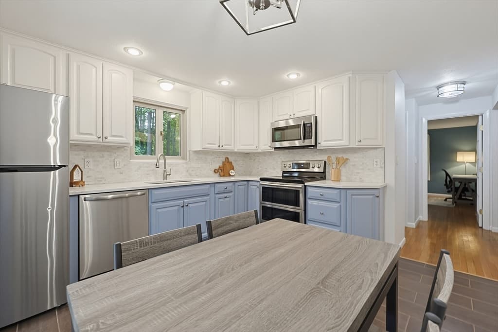 62 Miller St, Franklin MA 02038 photo 16