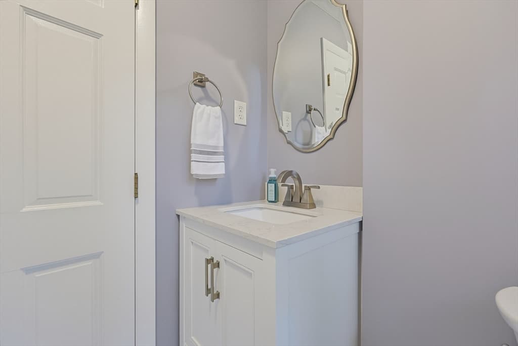 62 Miller St, Franklin MA 02038 photo 19
