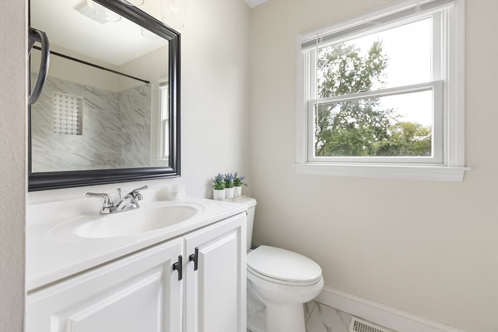 180 Great Road, Littleton MA 01460 photo 13