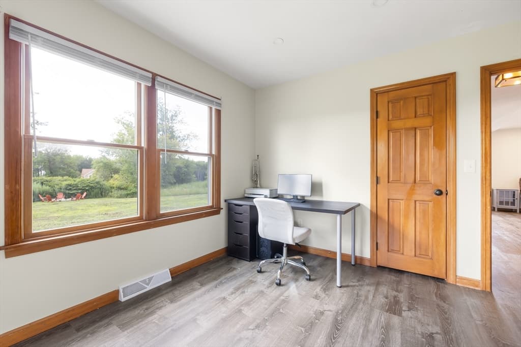 180 Great Road, Littleton MA 01460 photo 12