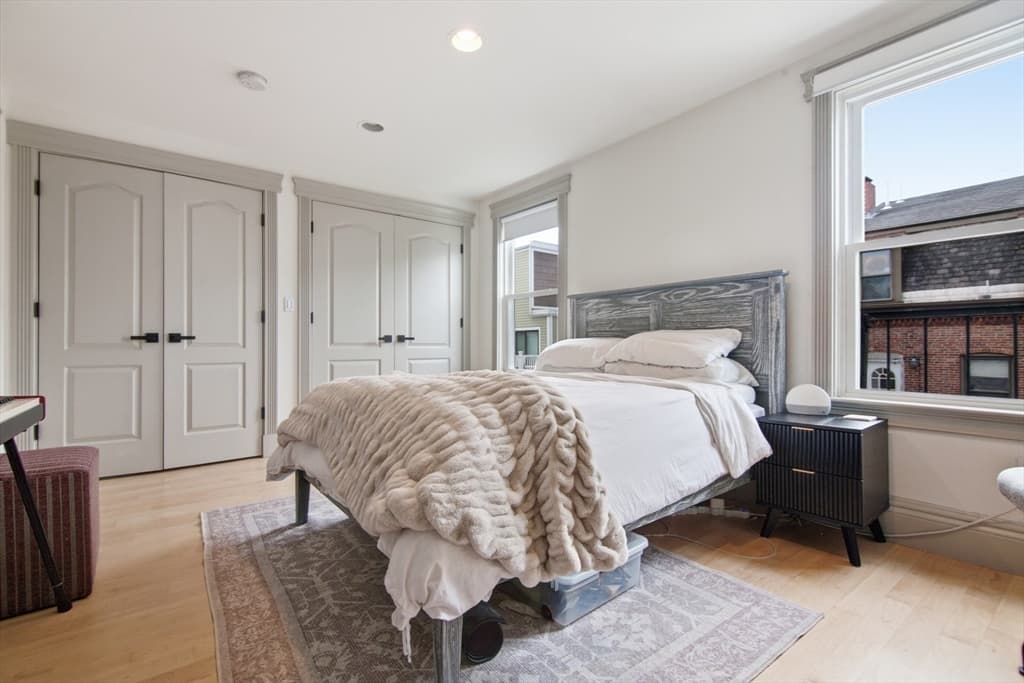 255 Gold St # 2, Boston MA 02127 photo 11
