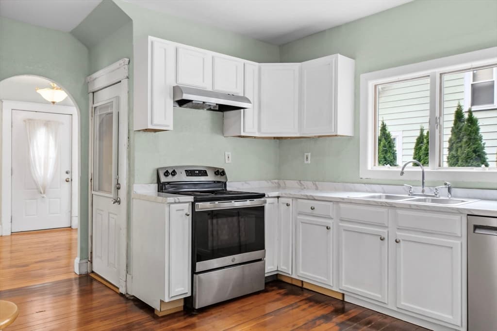 51 Francis Ave, Holyoke MA 01040 photo 16