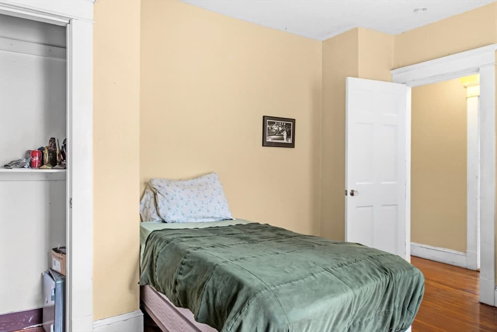 51 Francis Ave, Holyoke MA 01040 photo 32