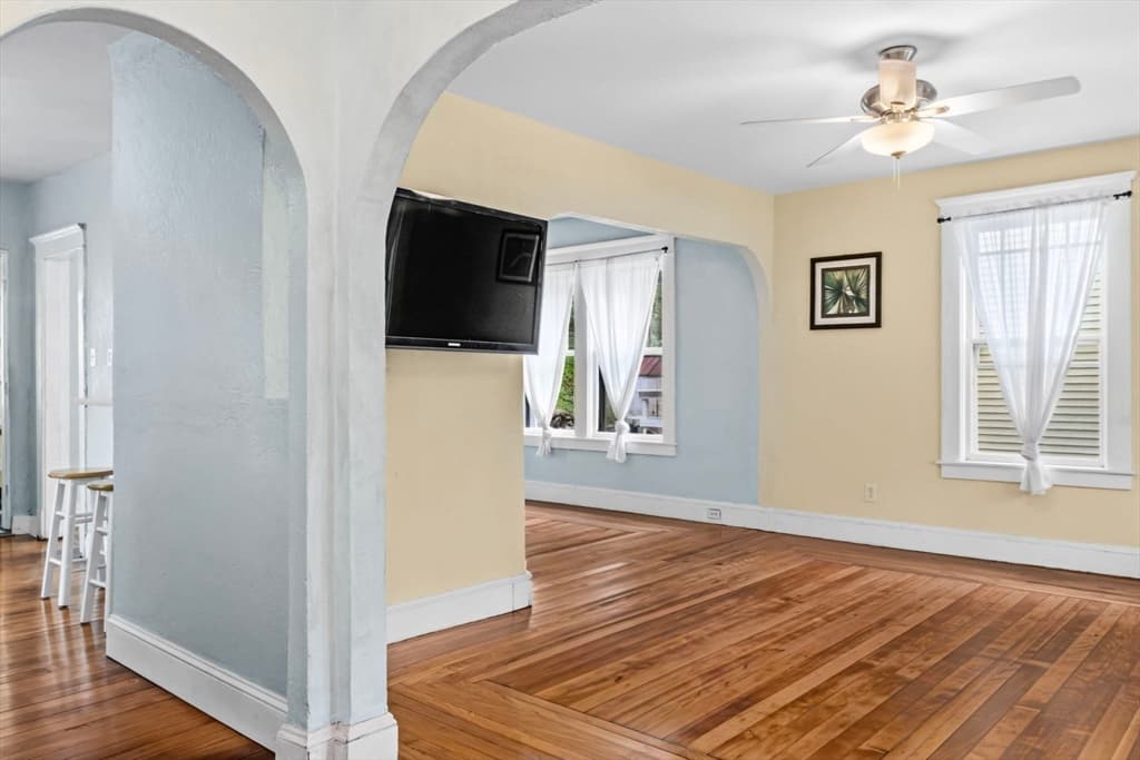 51 Francis Ave, Holyoke MA 01040 photo 10