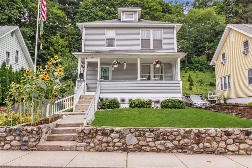 51 Francis Ave, Holyoke MA 01040 photo 4