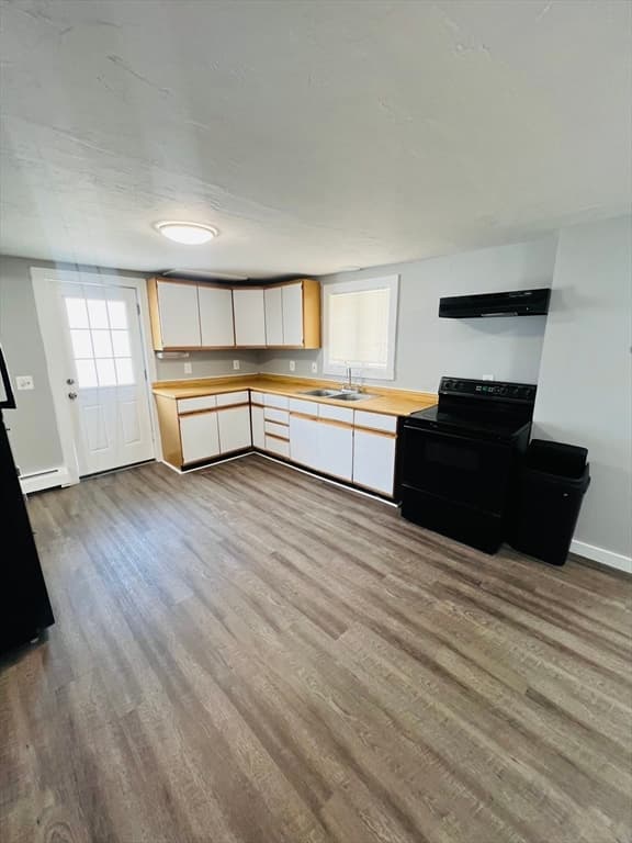19 Myrtle Ave, Webster MA 01570 photo 4