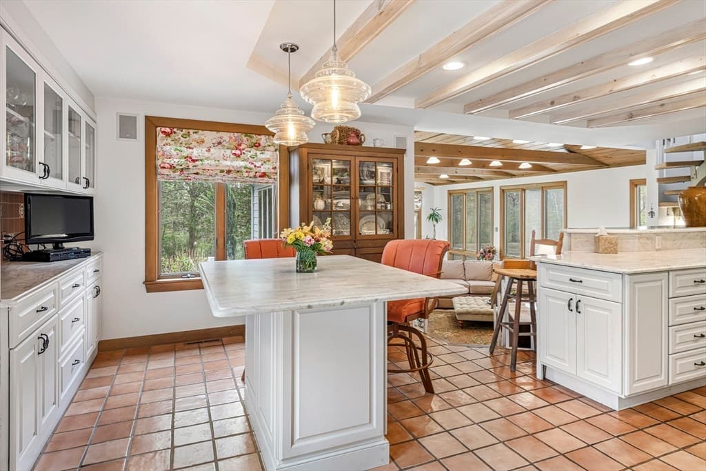 94 Howland, Westport MA 02790 photo 14