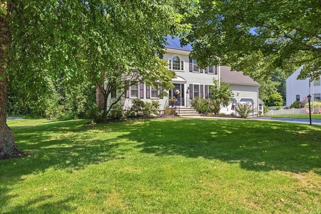9 Catherine Avenue, Franklin MA 02038 photo 2