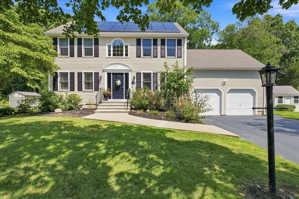 9 Catherine Avenue, Franklin MA 02038