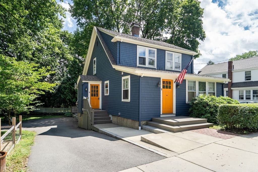 5 Maple St, Lexington MA 02420 photo 2