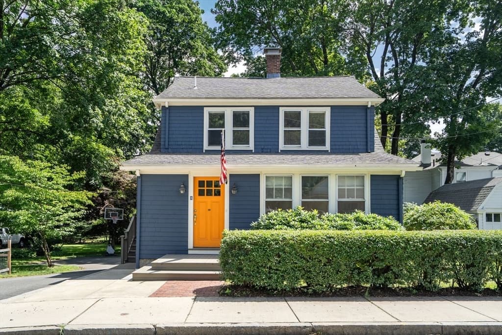 5 Maple St, Lexington MA 02420 photo 3